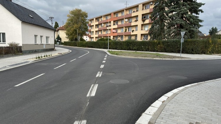 Ulice Lidická je konečně opravená