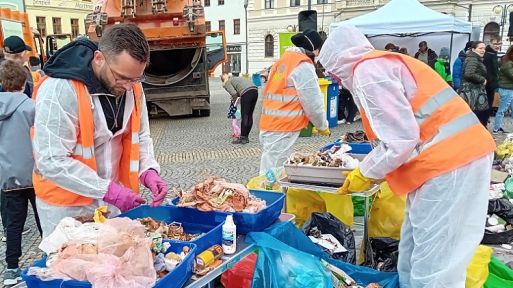 Analýza odpadů prozradila, že dvě třetiny by šly dále vytřídit