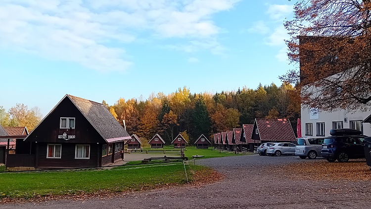 Stát prodal pozemky pod táborem Obora u Lanškrouna