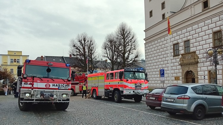 Hasičské cvičení na radnici