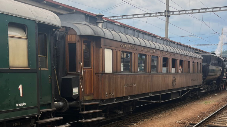 Historický vlak brázdil koleje Orlickoústecka